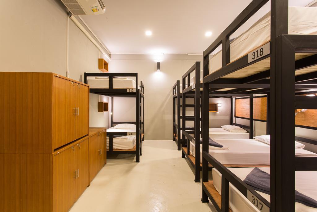 Holiday Station Hostel Krabi By Eksteriør billede