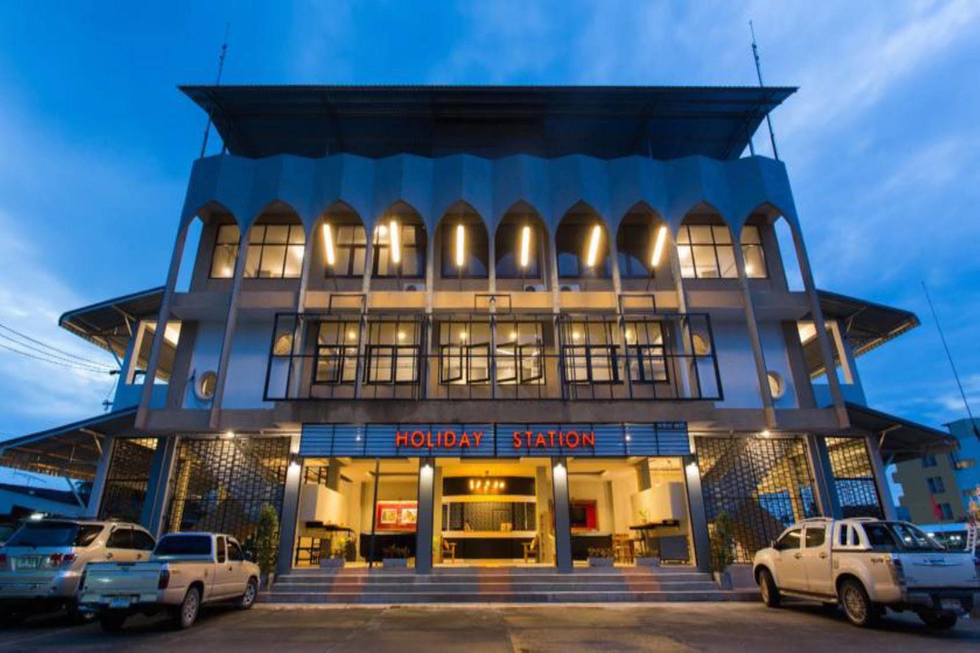 Holiday Station Hostel Krabi By Eksteriør billede